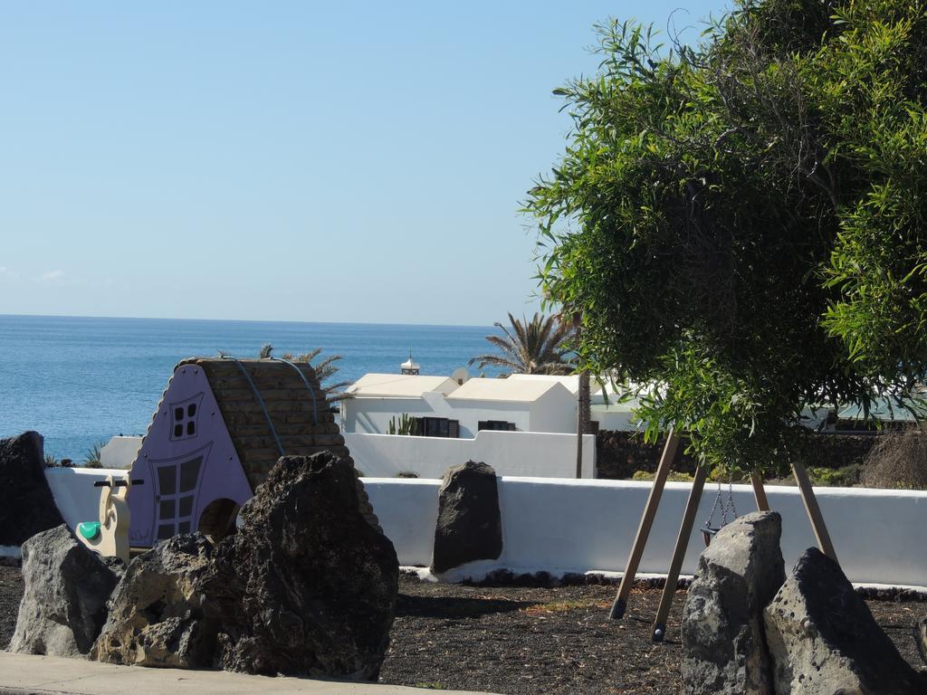 Luna Nudist Place Charco del Palo